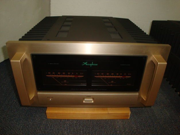 Accuphase P-7000 power  amp absolutely musical audio - ...
