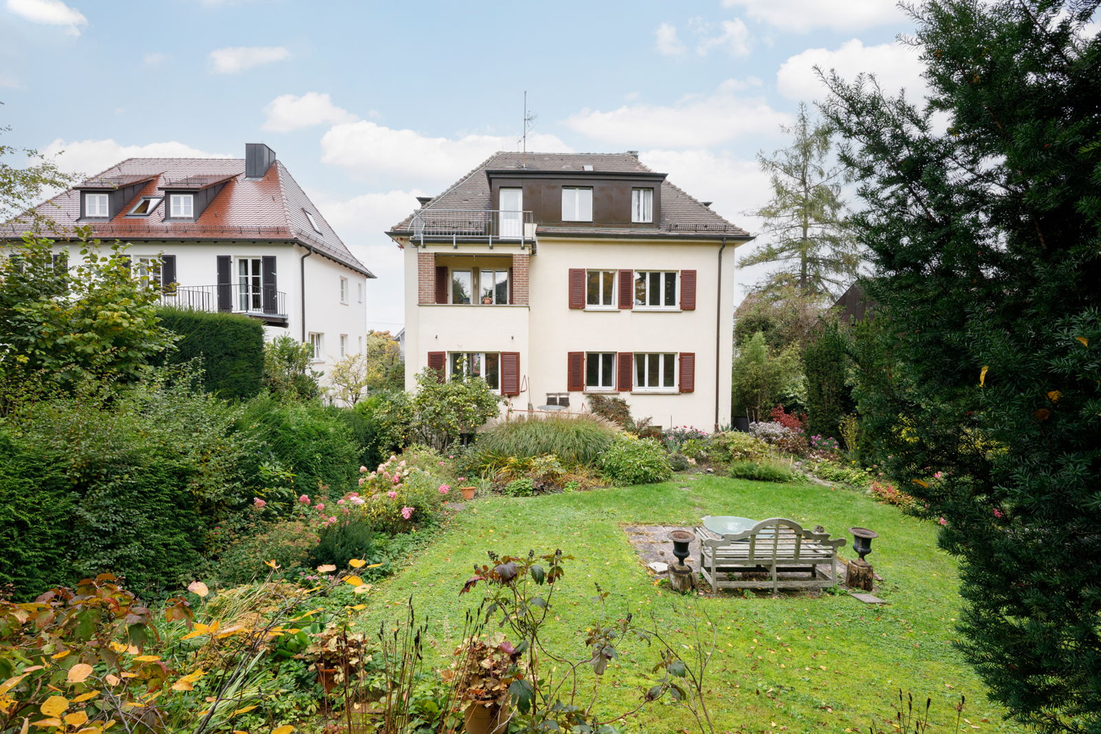 Wohnhaus in allerbester Halbhöhenlage