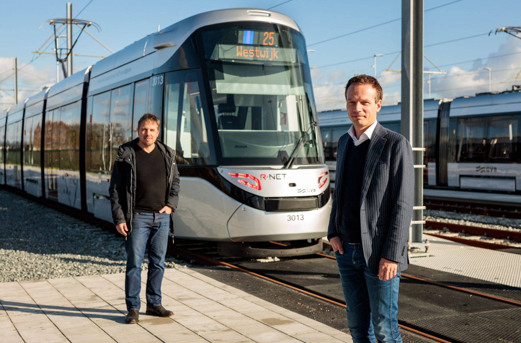 Rechts op de foto implementatiemanager Ronald van der Meer en links testmanager Folco Verlinden van GVB. Rechts op de foto implementatiemanager Ronald van der Meer en links testmanager Folco Verlinden van GVB.