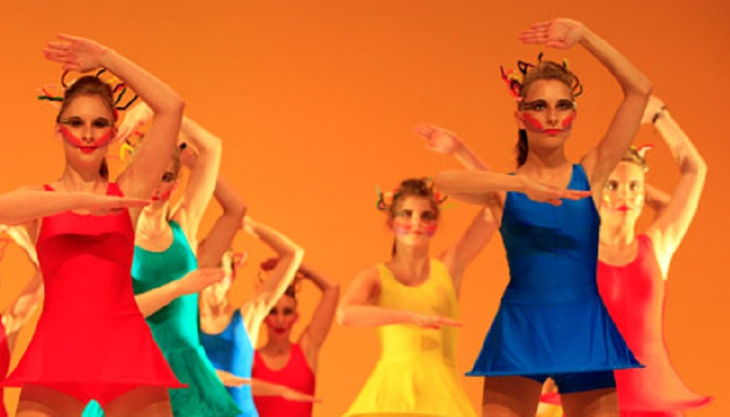 tanzetage tanzende frauen