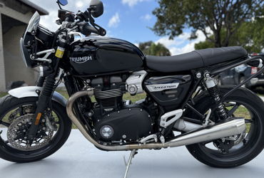 2020 TRIUMPH SPEED TWIN 1200 motorcycle for rent near Coral Springs, FL