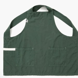 Smock Apron. Color: Broccolini