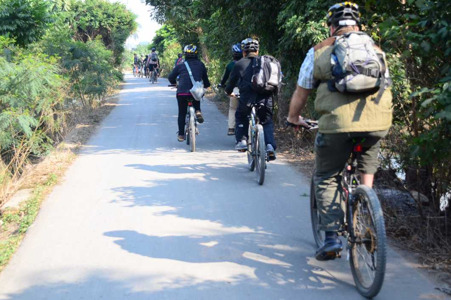 Dong Ngac - Cycling.JPG