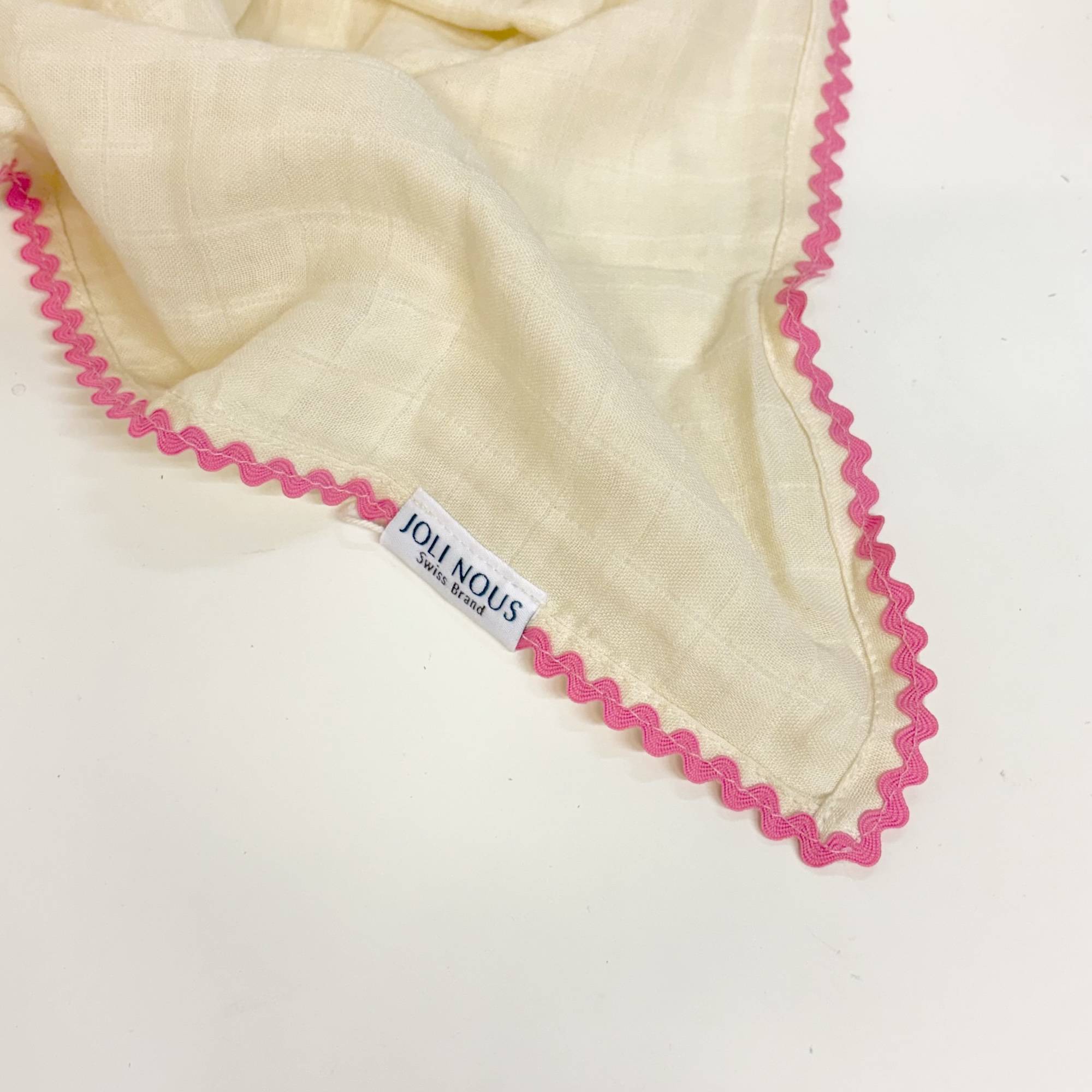 LANGE XL qualité bébé raffiné coeurs rouges pour bébé et enfant, en coton doux et bambou et respirant, certifié OEKO-TEX, idéal pour compléter une tenue d'enfant chic et confortable