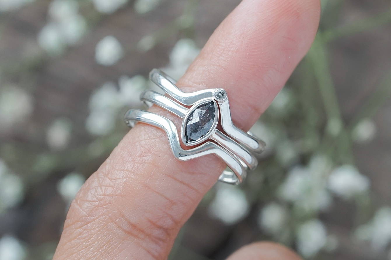 Diamond stacking ring