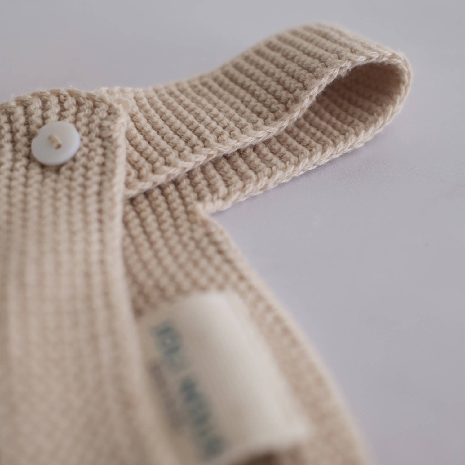 barboteuse moka beige brun clair café combinaison joli nous suisse pratique confortable tricot doux absorbant doux 100% coton OEKO-TEX crème blanc écru