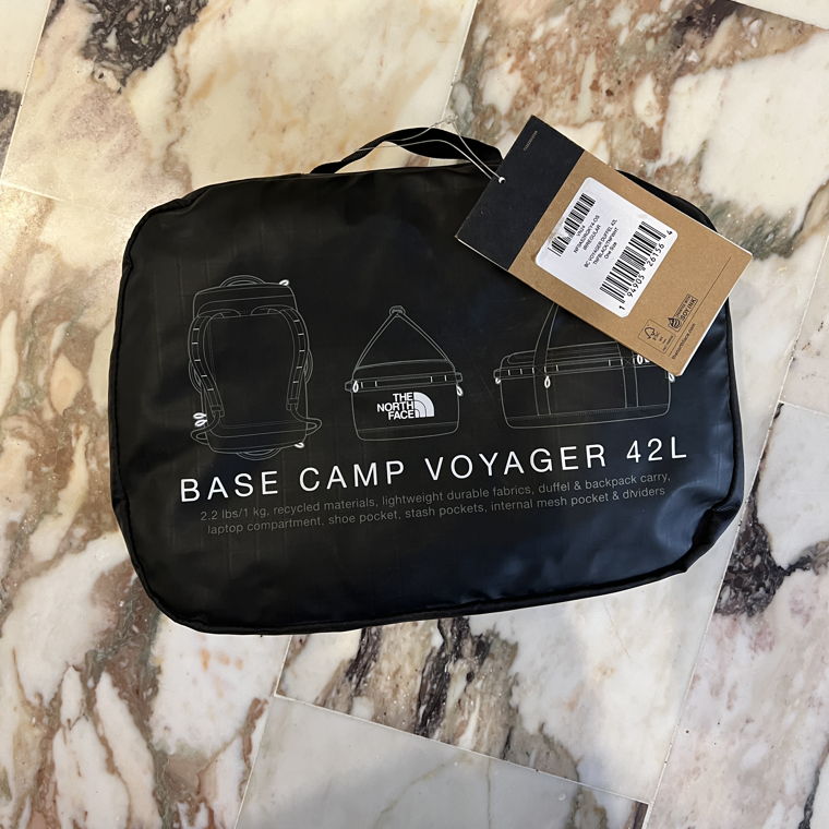 Northface Duffel Base Camp Voyager 42 L nuovo