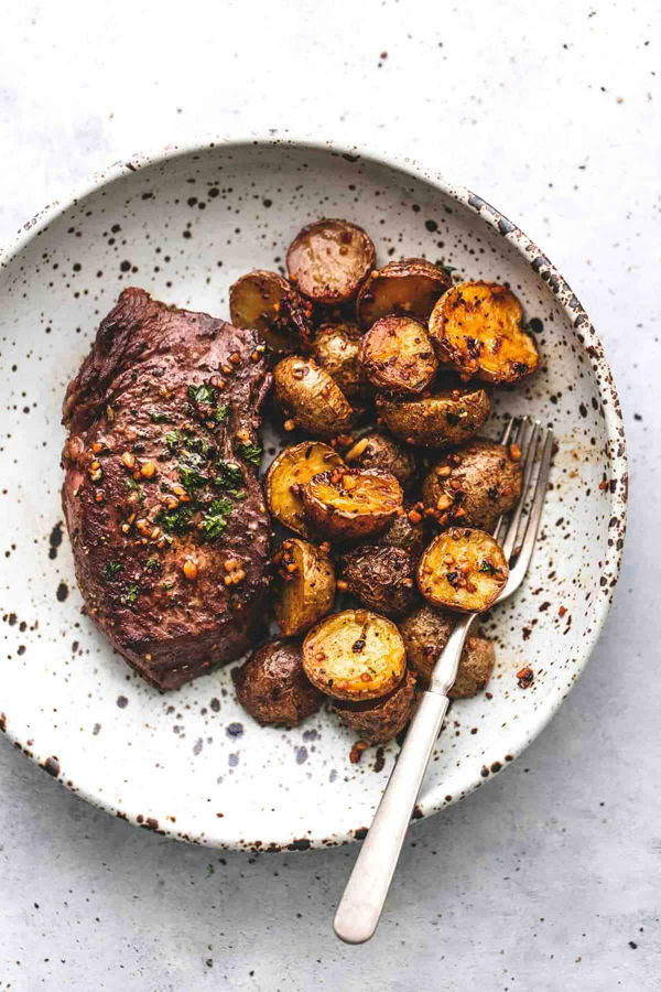 Photo of PREMIUM Steak-Frites with Garlic Aioli 