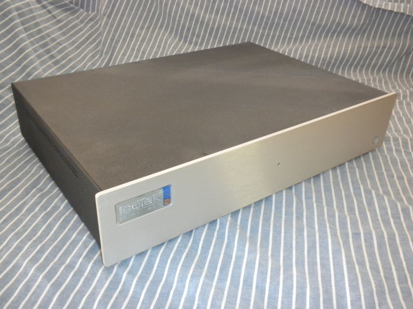 Isotek GII Mini Sub power conditioner