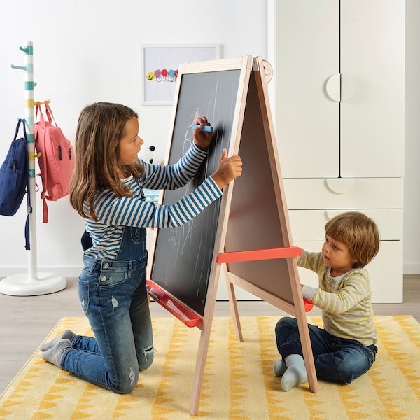 IKEA MALA Easel vs Melissa & Doug Deluxe Standing Art Easel Slant