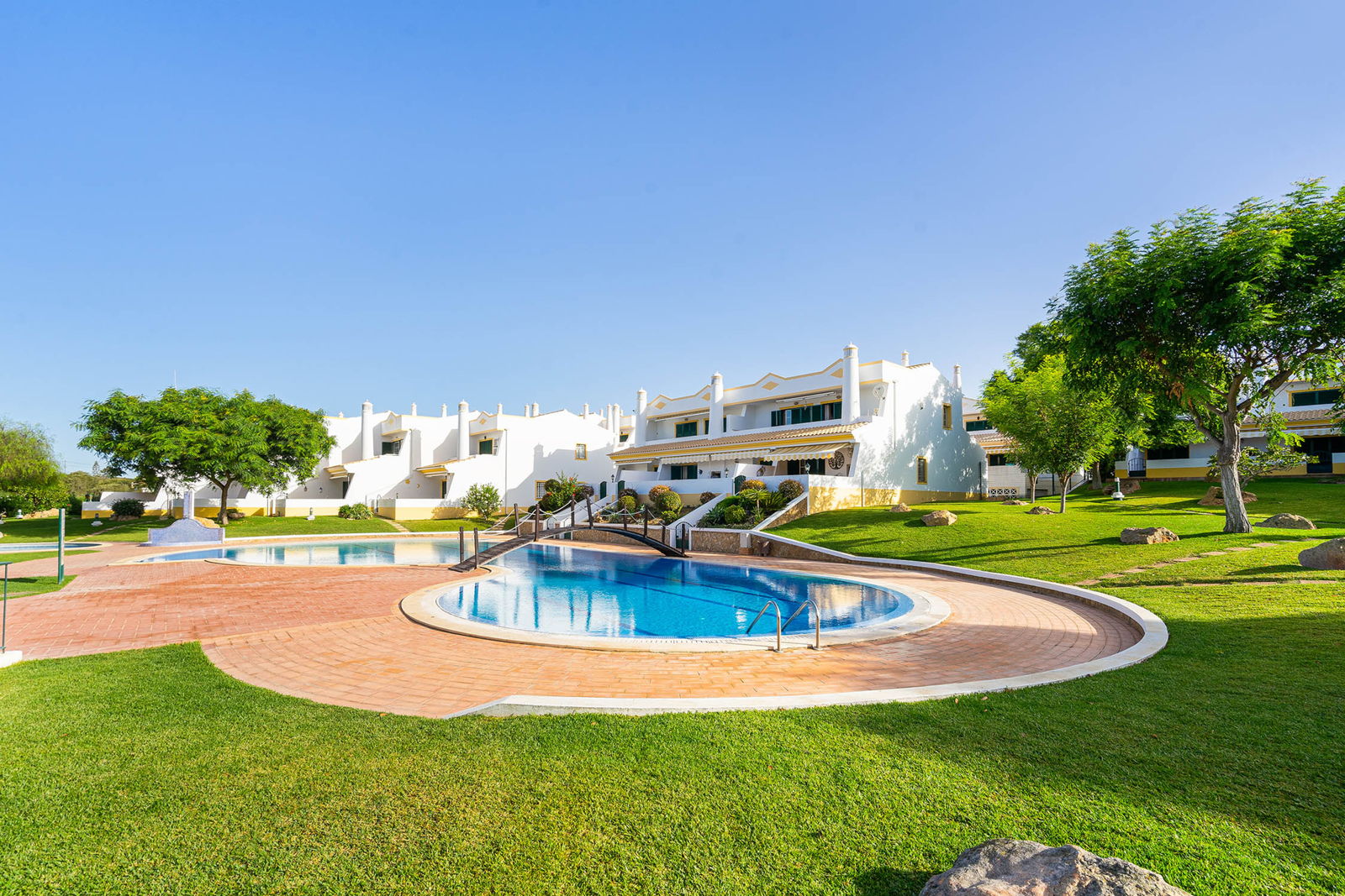 Fantastic townhouse within walking distance of the beach