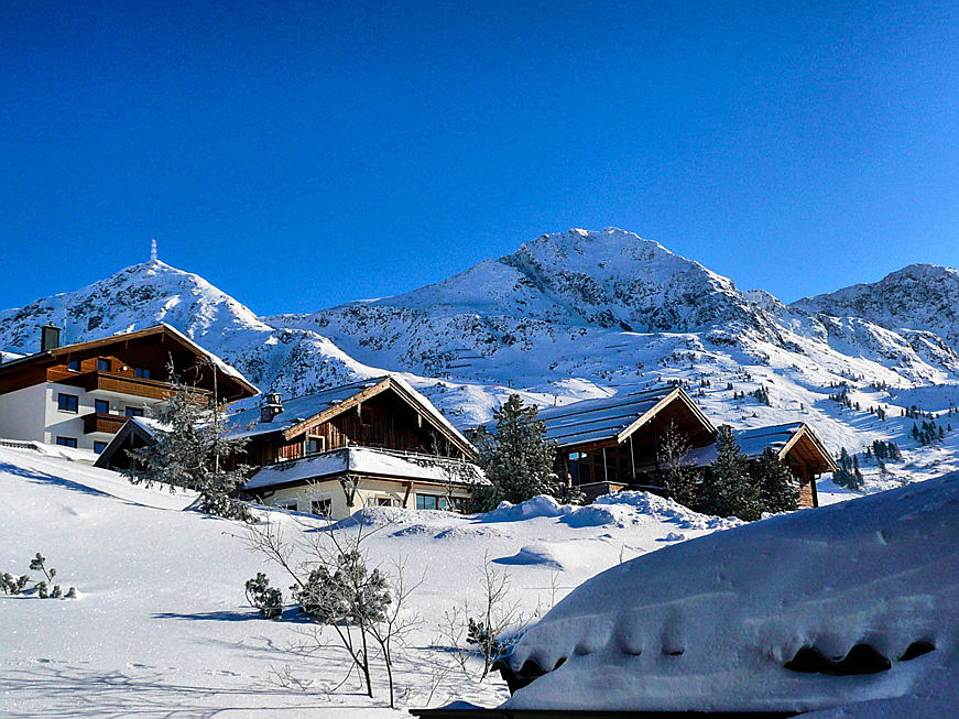  17220 Sant Feliu de Guíxols (Girona)
- Top 5 best ski resorts in Europe for buying a second home