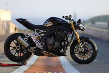 2022 TRIUMPH SPEED TRIPLE 1200 RS motorcycle for rent near Burbank, CA