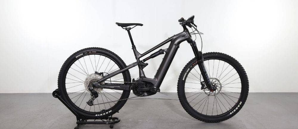 Cannondale Moterra Neo 4 on a stand