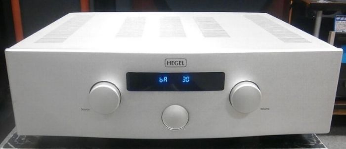 Hegel H-200 Integrated Amplifier