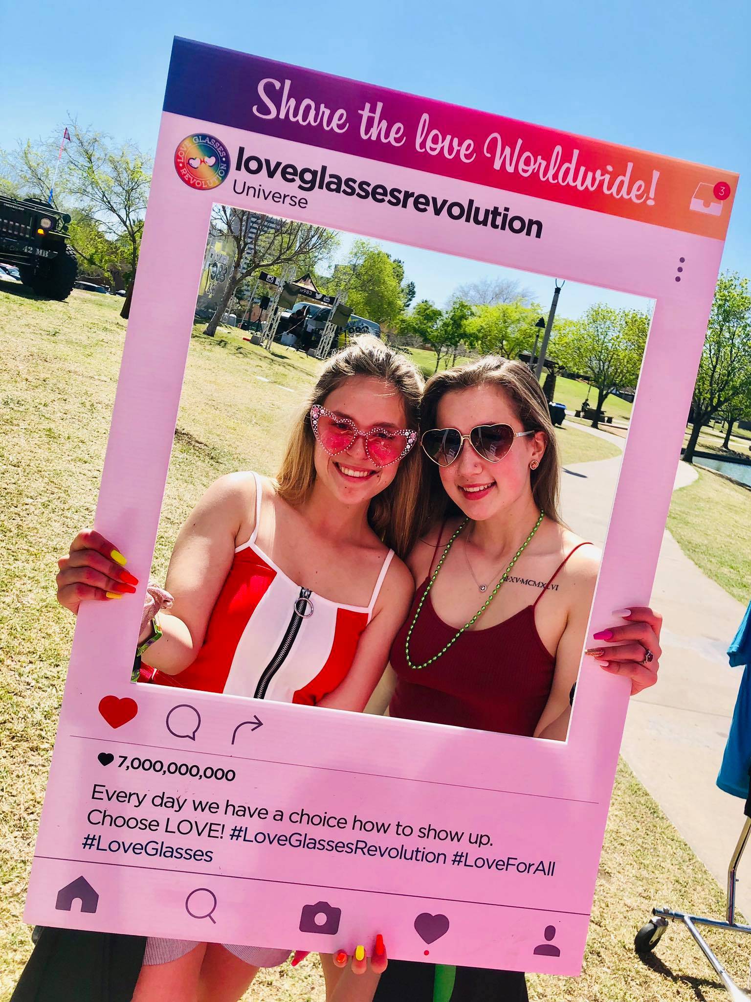 Love Glasses Revolution