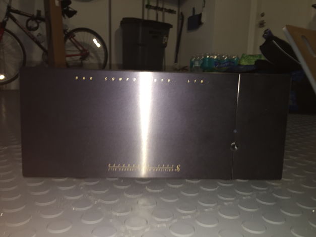 B and K Reference 200.5 5 Channel Amp