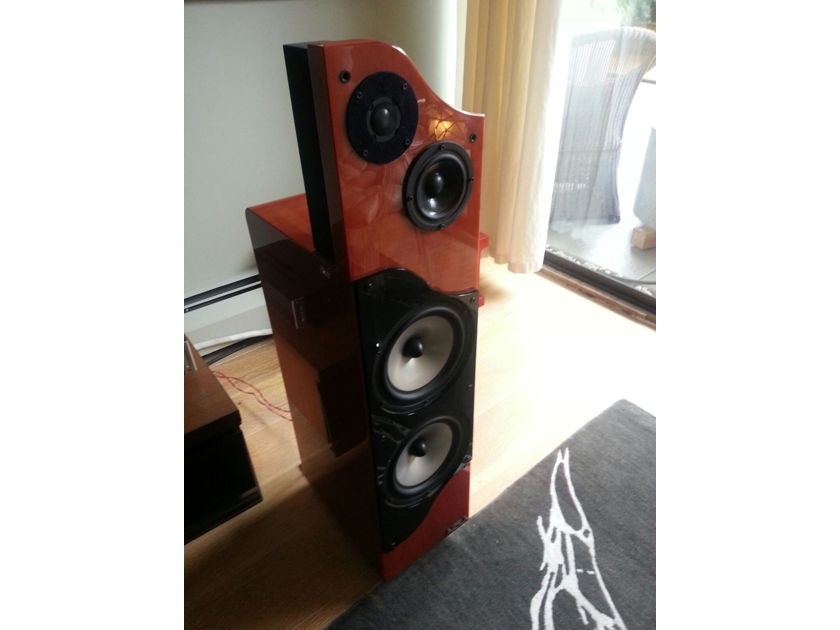 Nola Speakers Viper 2A Great dynamic Planar-like sound