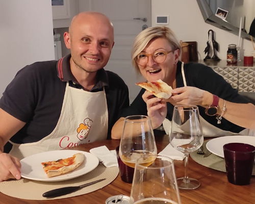Cooking classes Naples: Regina Margherita: history and preparation of pizza