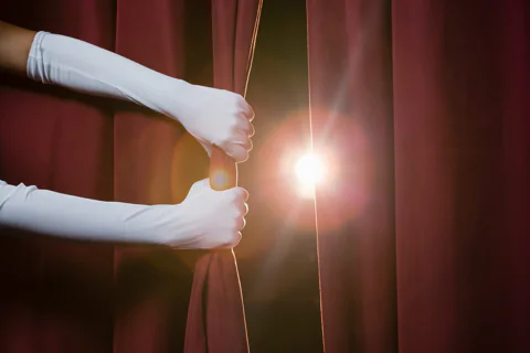 Skip the Line: WOW Show Black Light Theater in Prague Ticket
