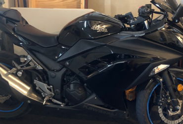 2014 KAWASAKI NINJA 300 ABS motorcycle for rent near New Market, MD