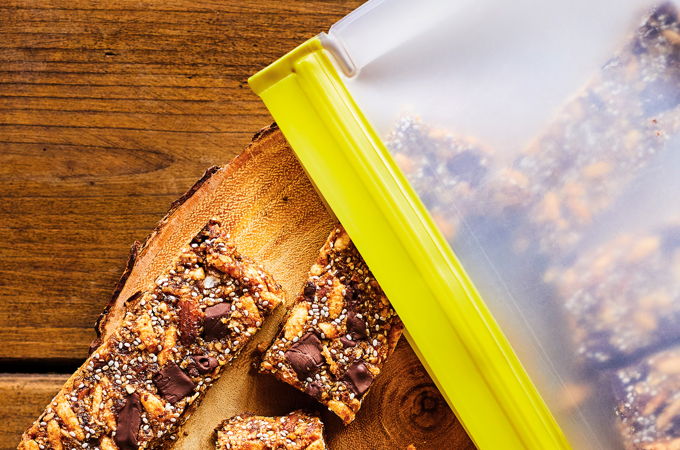 Barres d’énergie aux amandes et au chocolat noir