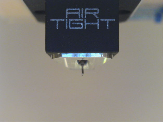 Air Tight PC-7