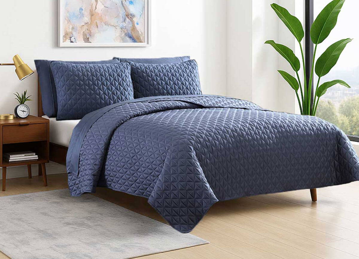 Arctic Aire•MAX Diamond Quilt