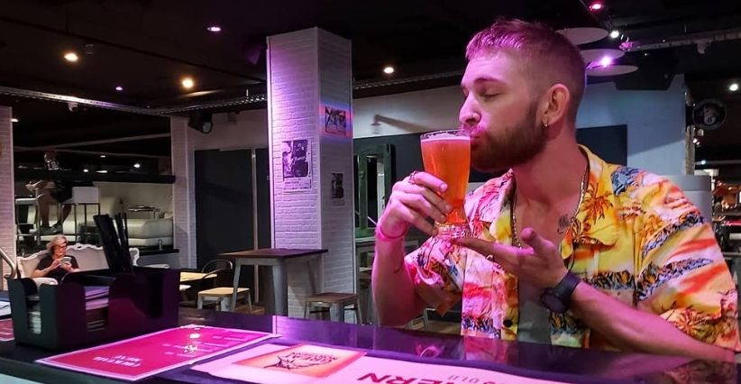 Suzie Cue’s Bar and 8 Ball – Surfers Paradise