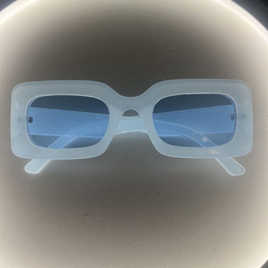 Sonnenbrille babyblau