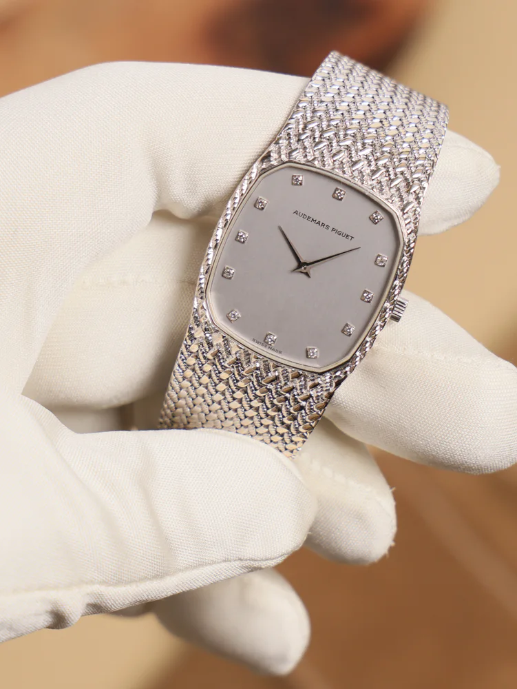 White Gold 1970s Vintage Watch with Diamonds on 180mm Wrist, image 1