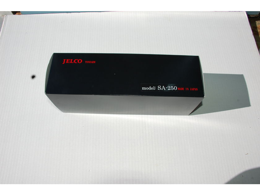 Jelco SA-250 mint