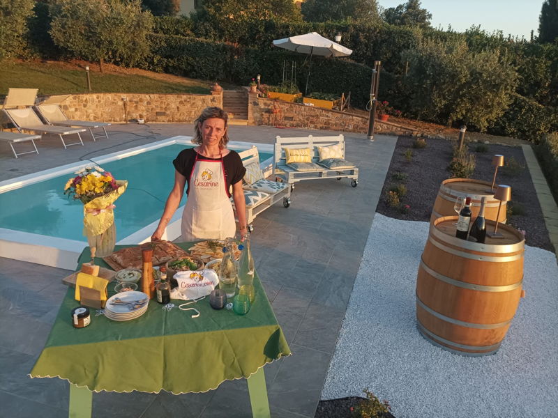 Experiencias gastronómicas Certaldo: Degustación de embutidos, quesos y vino toscano.