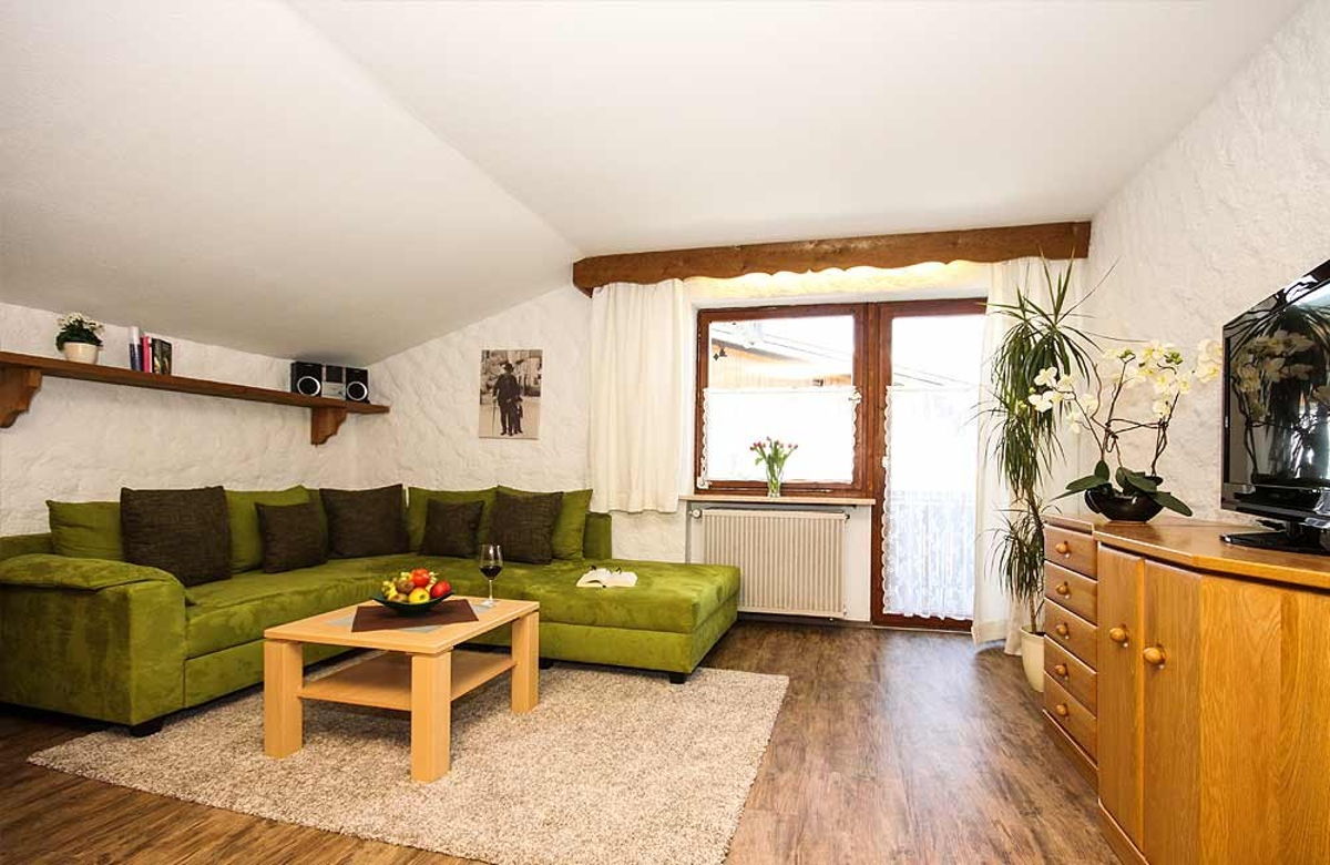 Ferienwohnung mit Wohnbereich für 4 bis 6 Personen