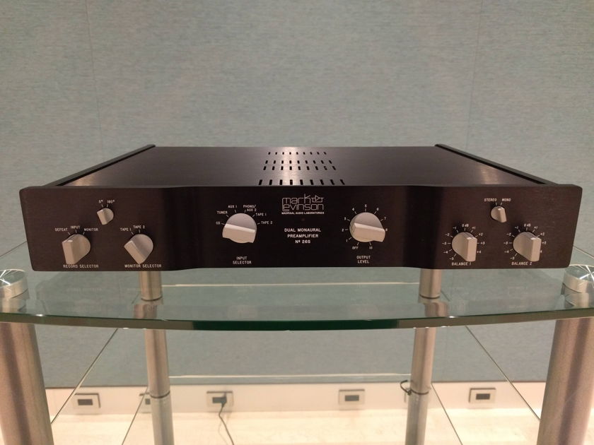 Mark Levinson N° 26s preamp Special Edition with Optional BAL input option and PLS-226 dual power supply. Teflon PCB's. Camac to RCA cables included.