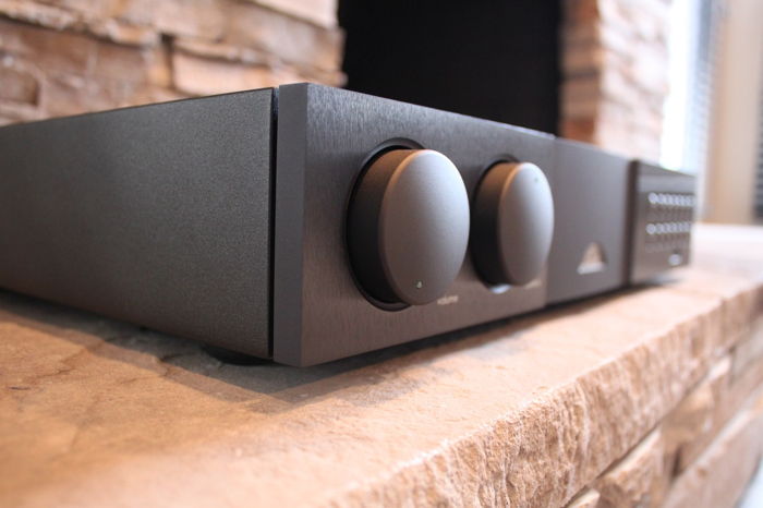 Naim SuperNait Integrated with 24/192 DAC, HT Bypass, a...