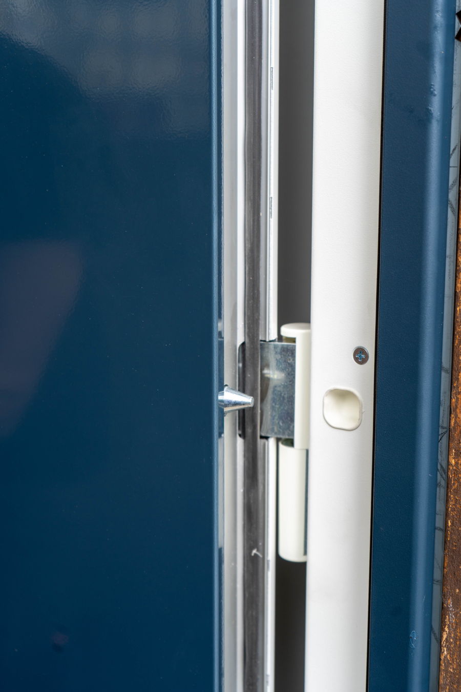 Pose d'une porte blindée d'entrée — photo 2