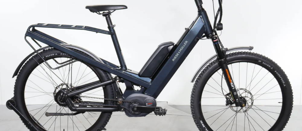a navy blue Riese & Müller Homage GT Rohloff HS electric bike