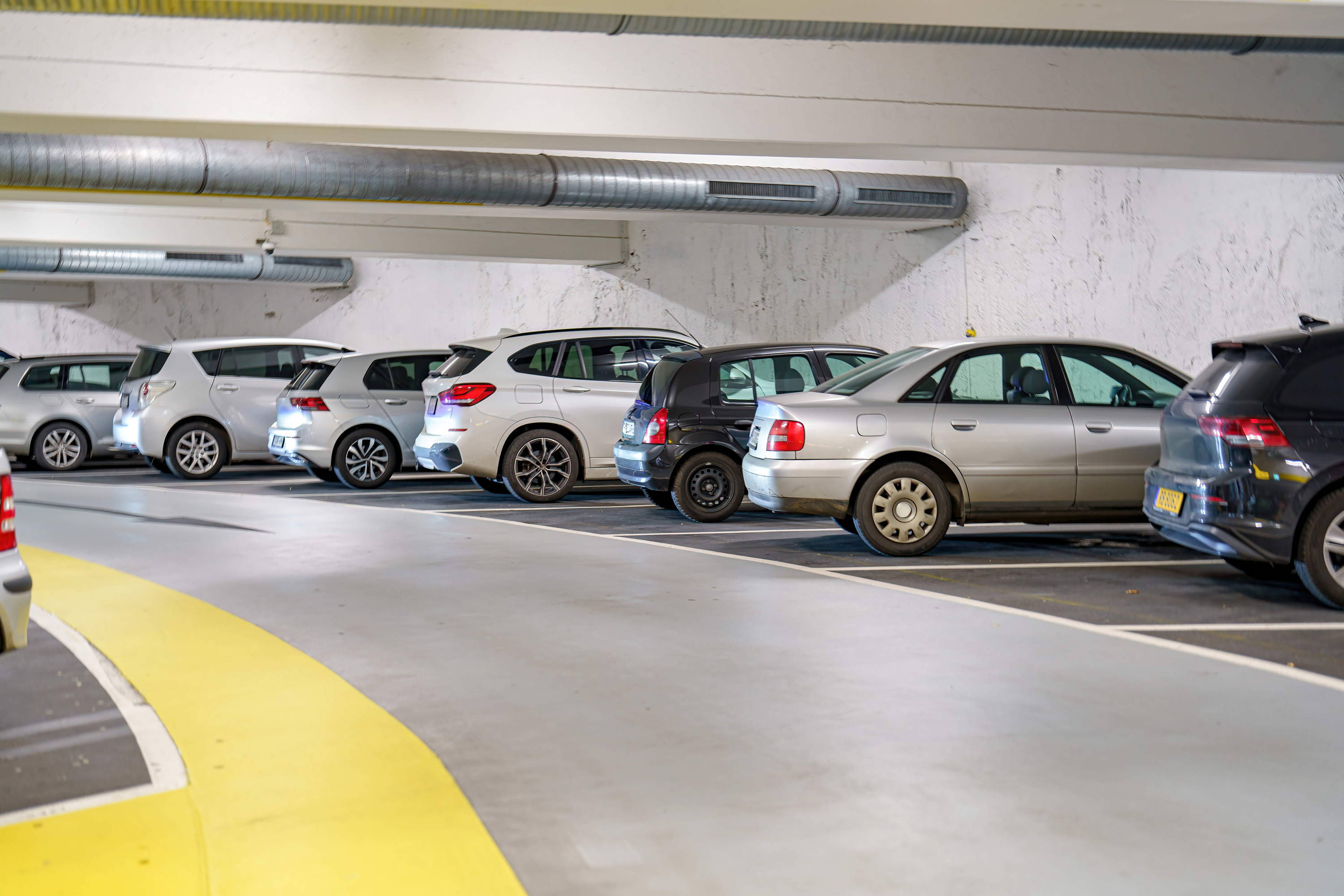 翻新地磚 更換地磚 地磚設計 地磚磁磚分別 磁磚推介 地磚價錢  磁磚尺寸