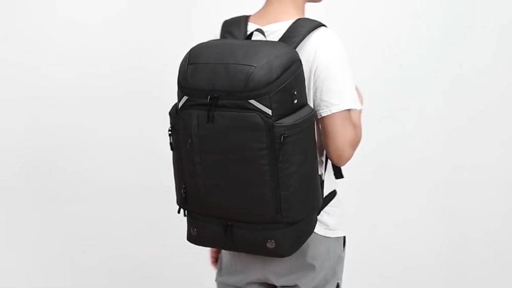 ボックス型】ブルガス 大容量バックパック by BRODERIK - Broderik