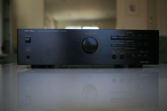 Rotel RSP-980 A/V processor In Like New Condition