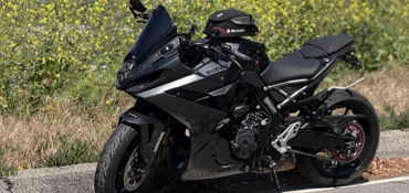 2025 SUZUKI GSX-8R motorcycle for rent near Encino, CA