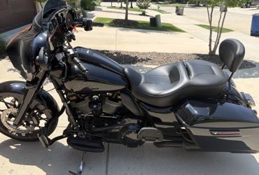 2023 HARLEY-DAVIDSON STREET GLIDE ST motorcycle for rent near Little Elm, TX