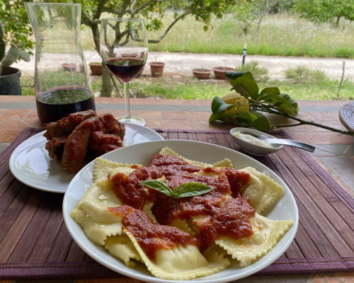 Cooking classes Modica: Ricotta in the spotlight: ravioli and cassatine