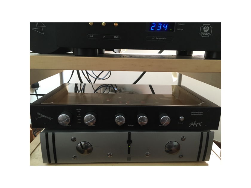 Klyne Audio Arts 7LX/P3.5.3 preamp with MM/MC phono stage 230 volts (can be converted to 110 volts)