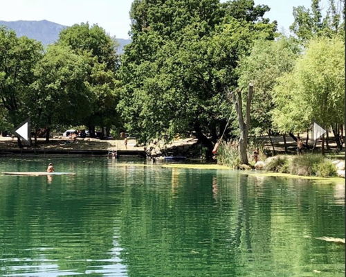 Food experiences San Demetrio Ne' Vestini: Picnicking in the merevirgin Lake Sinizzo