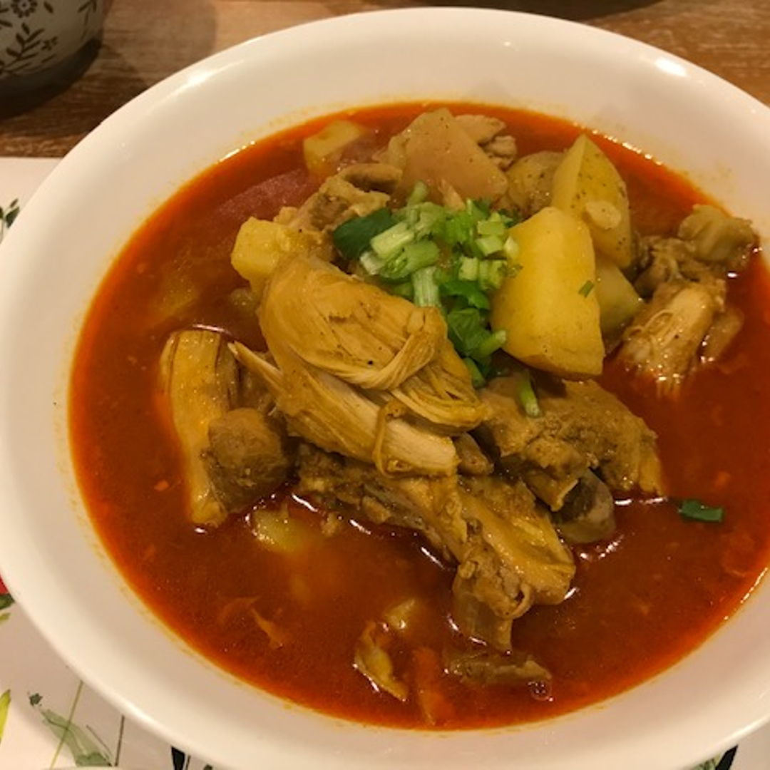 Curry chicken to accompany Nasi Briyani
