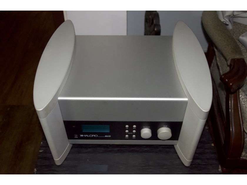 Halcro Amplifiers DM-10 with phono stage