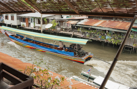 canals of Thonburi bangkok.jpg
