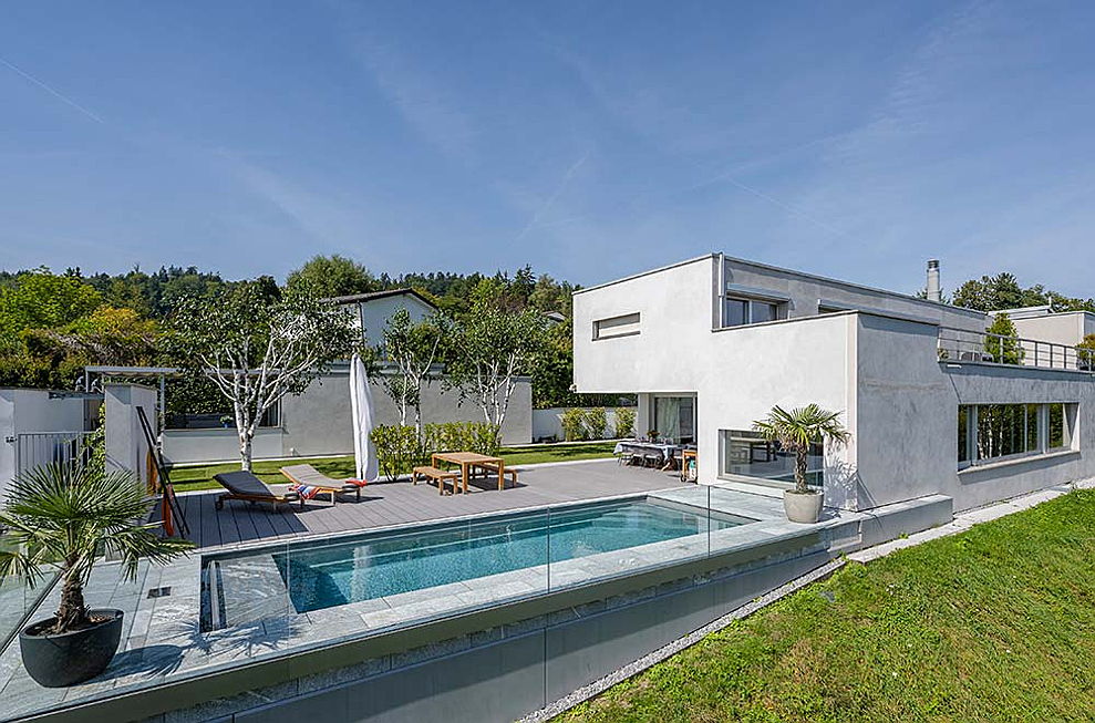  Zürich
- Mit einem eigenen Swimmingpool, einer ausgedehnten Terrasse und modernster Bauweise erfüllt diese Referenz höchste Ansprüche